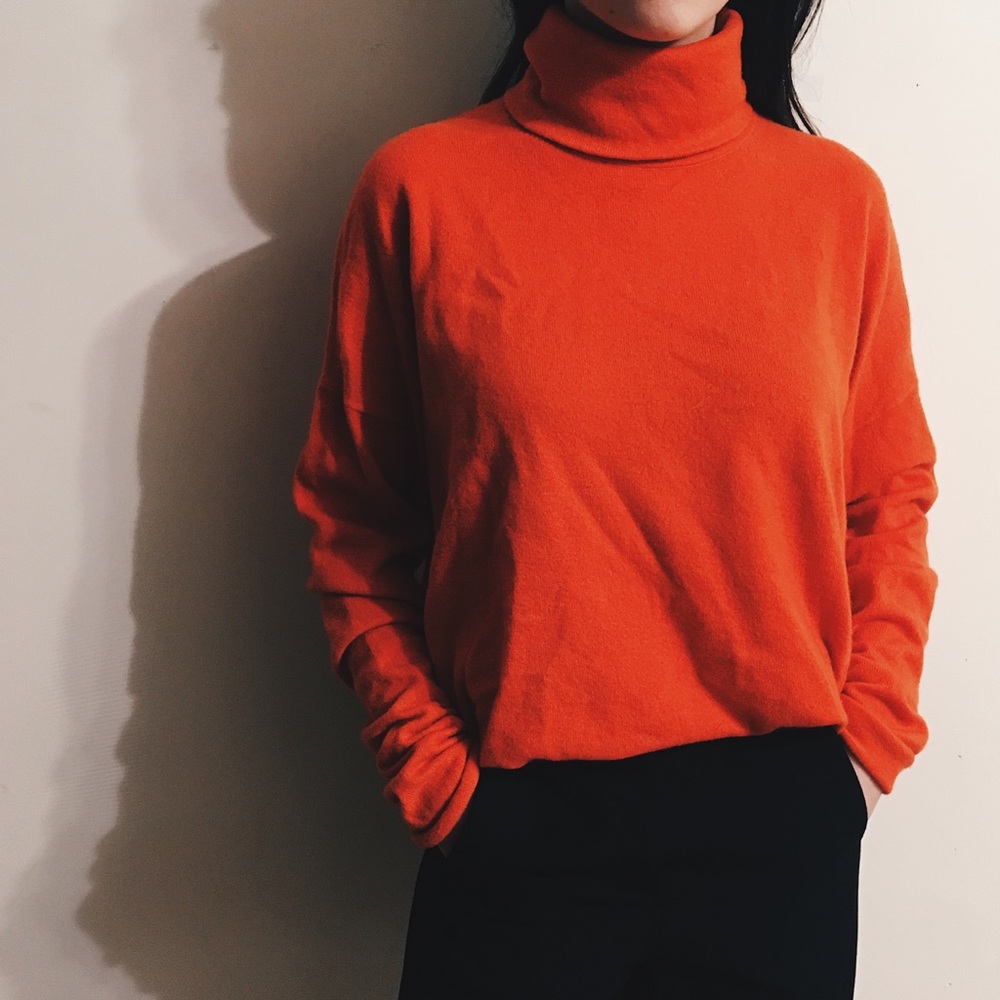 Burnt Orange 100% Cashmere Turtleneck